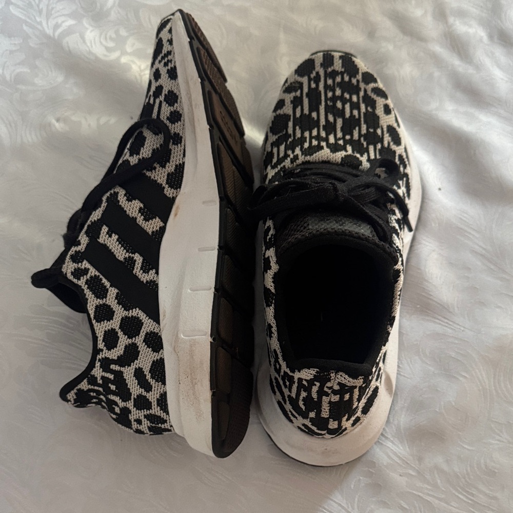 Adidas SWIFT RUN 1.0 Sneakers - Picture 4 of 6